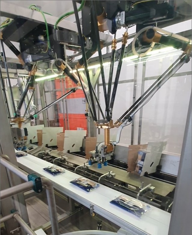 ENCAISSEUSE MG TECH POUR LA BOULANGERIE INDUSTRIELLE