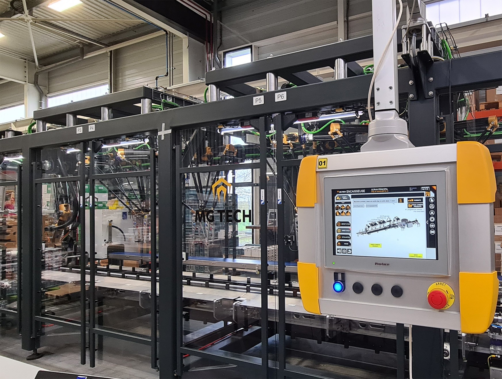 FORMEUSE DE CARTONS MG TECH POUR L'INDUSTRIE DES PRODUITS LAITIERS