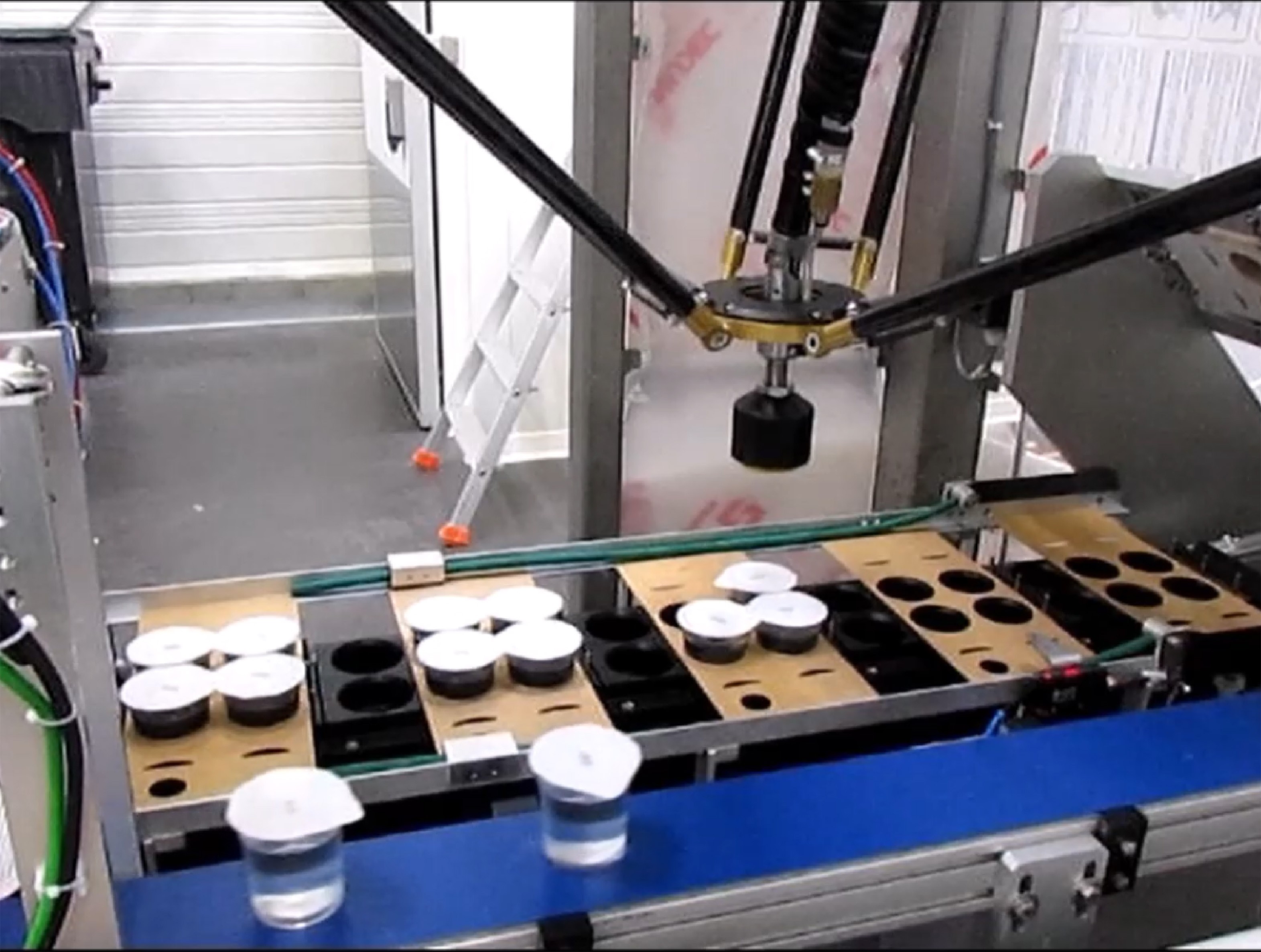 MG TECH CARTONING MACHINE FOR DAIRY PRODUCTS